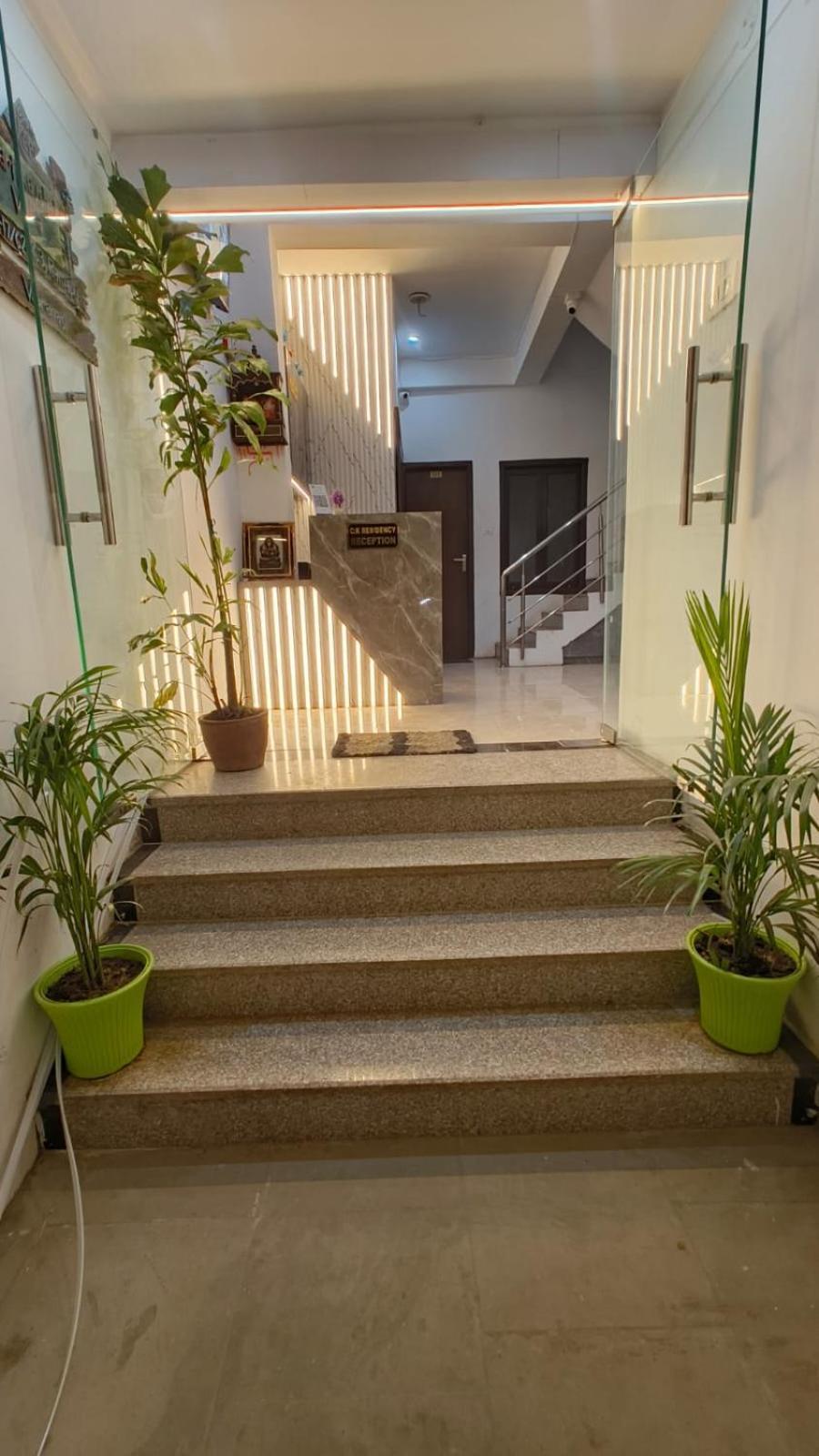 Chandrakala Residency Paying Guest House Near Kashi Vishwanath Temple And Ganga Ghats — Photos 1